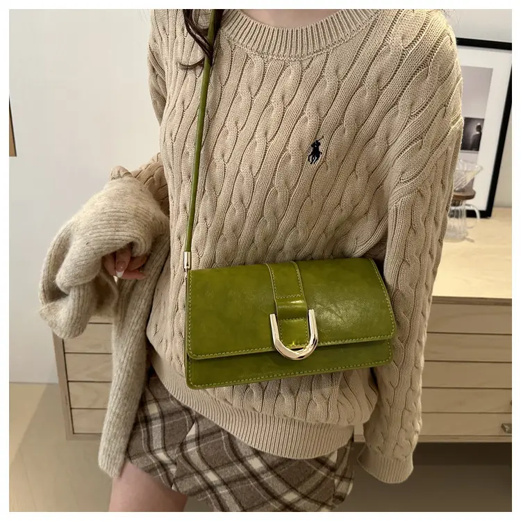 White French Niche Shoulder Bag for Women 2024 — feature 17