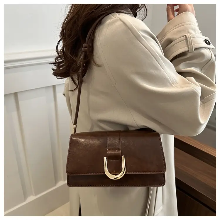White French Niche Shoulder Bag for Women 2024 — feature 7