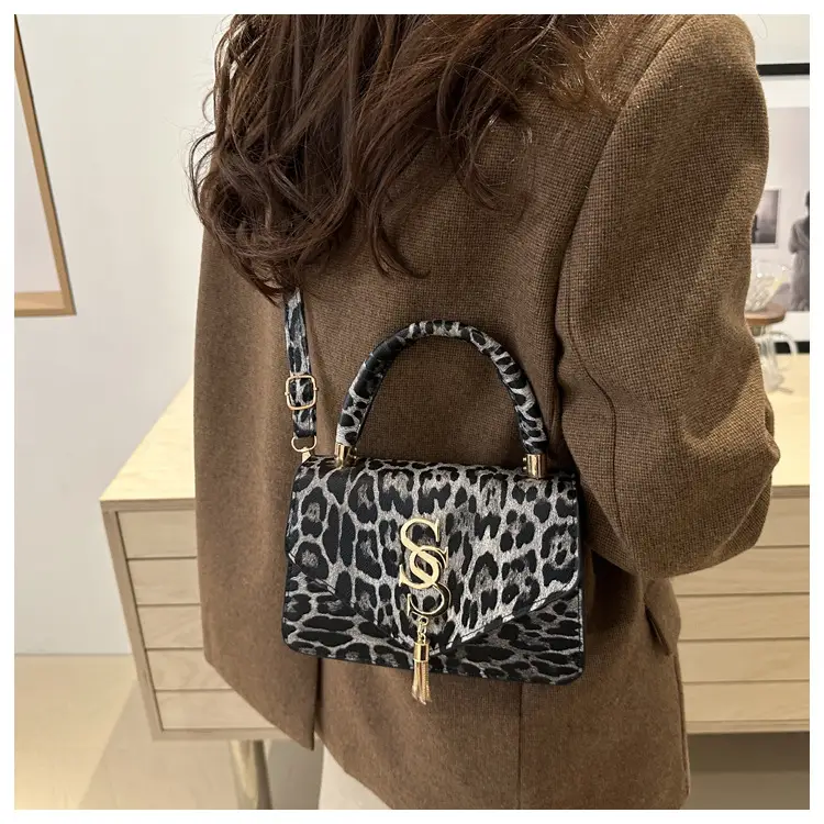 Leopard Print Shoulder Bag for Women 2024 — feature 32