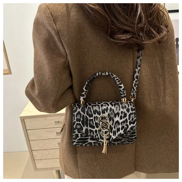Leopard Print Shoulder Bag for Women 2024 — feature 33