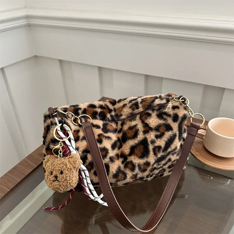 2024 New Leopard Print Fleece Shoulder Bag Women - Image 5