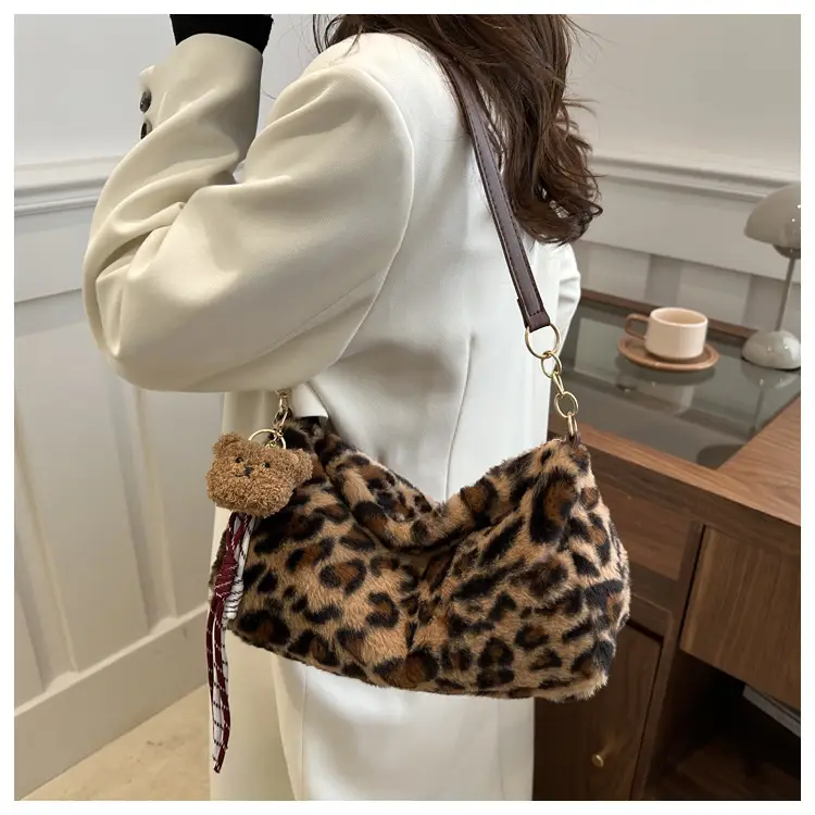 2024 New Leopard Print Fleece Shoulder Bag Women — feature 12
