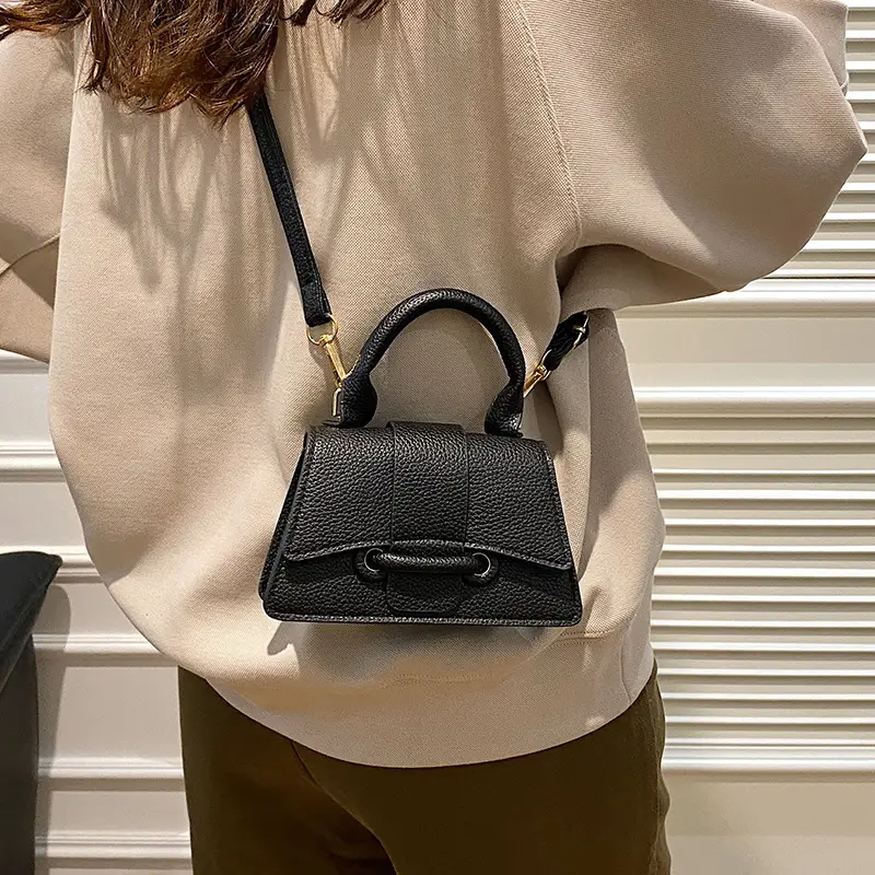 White Korean Style Shoulder Crossbody Bag 2024 - Image 8