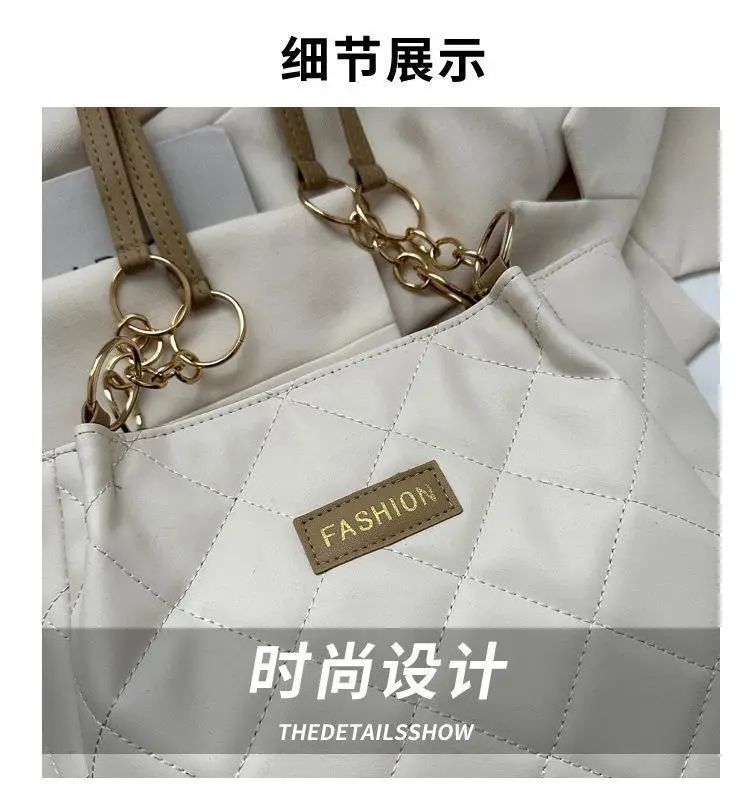 Black Quilted Tote Bag with Gold Chain for Women — feature 2