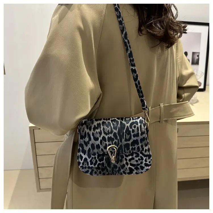 Leopard Print Women's Crossbody Bag 2024 — feature 18