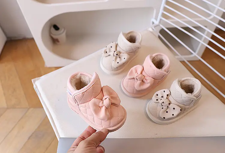 Baby Warm Fleece Lined Bowled Boots White — feature 4