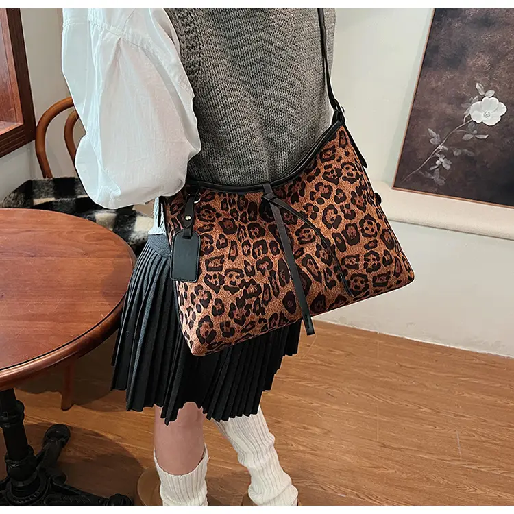 Leopard Print Shoulder Crossbody Bag Women 2024 — feature 14