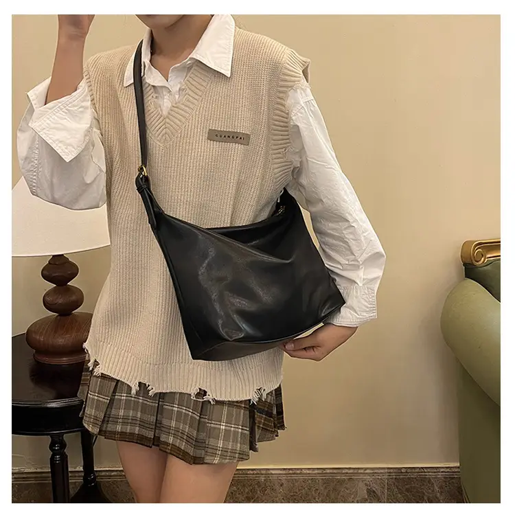 Large Capacity Women's Bag Retro 2024 Shoulder Crossbody Commuter — feature 14