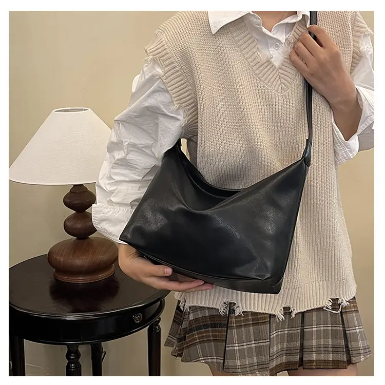 Large Capacity Women's Bag Retro 2024 Shoulder Crossbody Commuter — feature 15