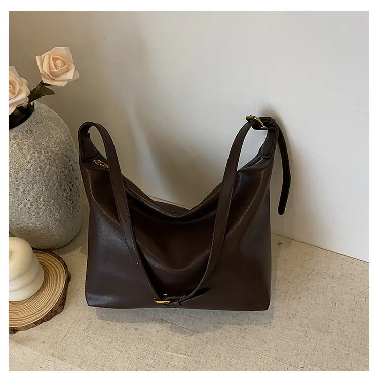 Large Capacity Women's Bag Retro 2024 Shoulder Crossbody Commuter — feature 27