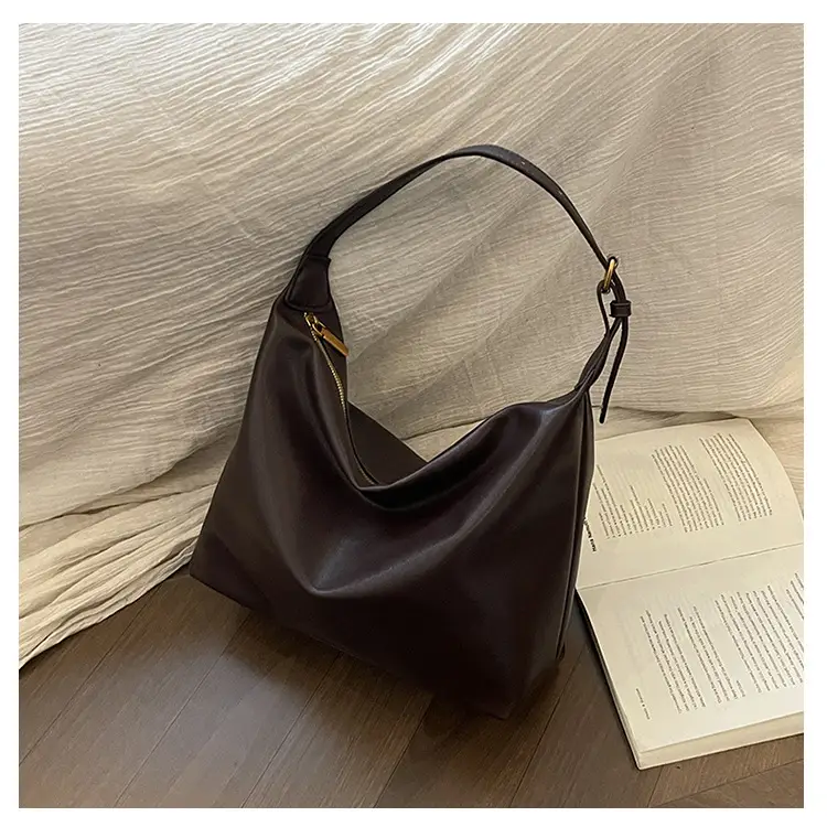 Large Capacity Women's Bag Retro 2024 Shoulder Crossbody Commuter — feature 32