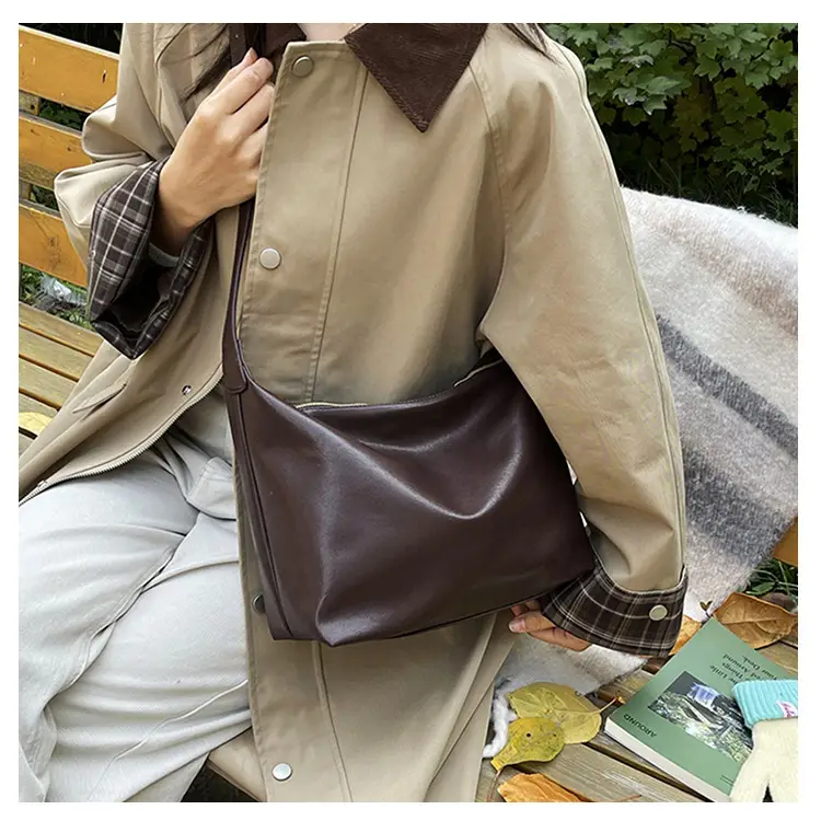 Large Capacity Women's Bag Retro 2024 Shoulder Crossbody Commuter — feature 6
