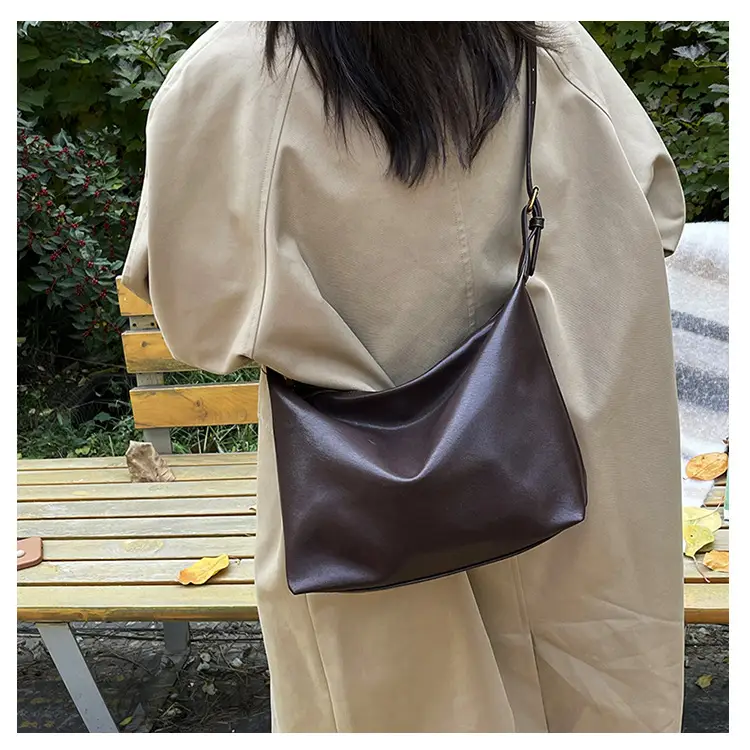 Large Capacity Women's Bag Retro 2024 Shoulder Crossbody Commuter — feature 7