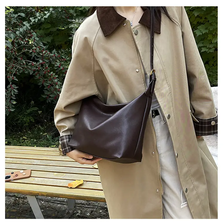 Large Capacity Women's Bag Retro 2024 Shoulder Crossbody Commuter — feature 8