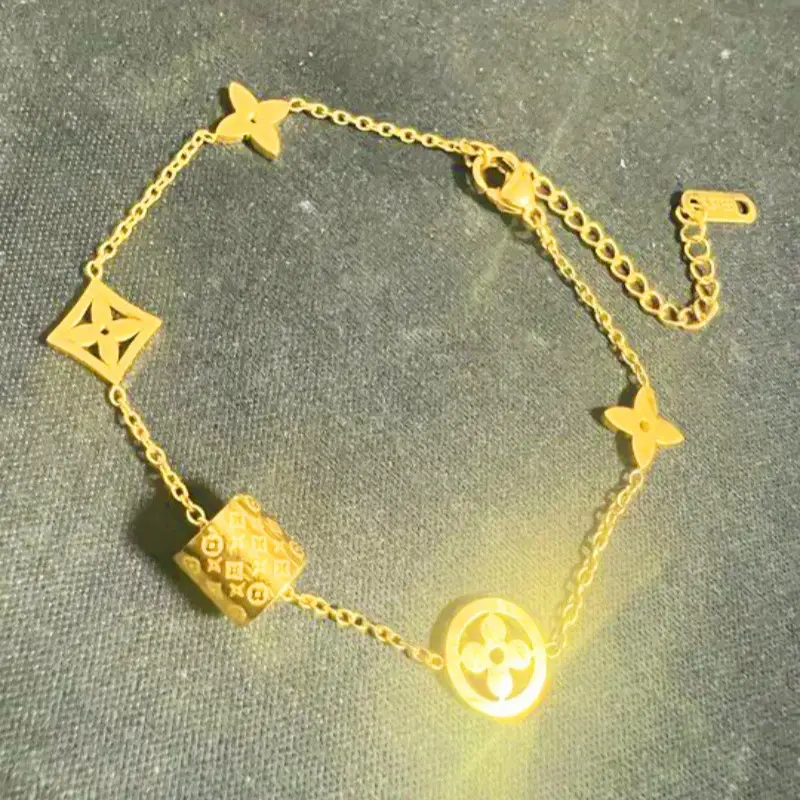 Real Gold Four Leaf Flower Bracelet for Women - Image 2