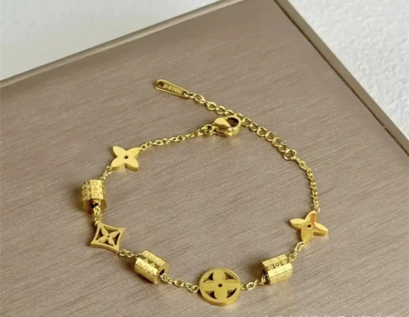 Real Gold Four Leaf Flower Bracelet for Women - Image 6