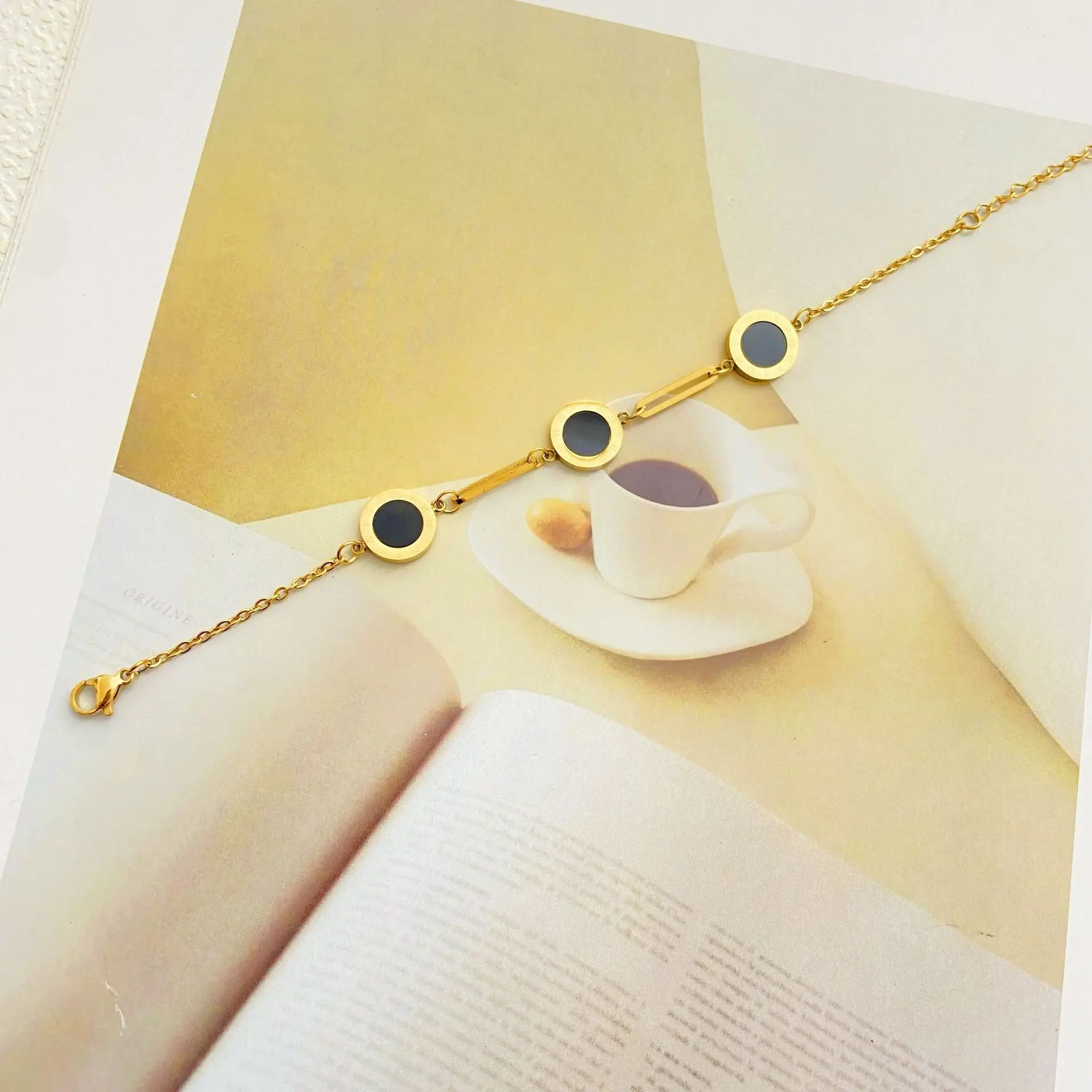 Real Gold Four Leaf Flower Bracelet for Women - Image 8
