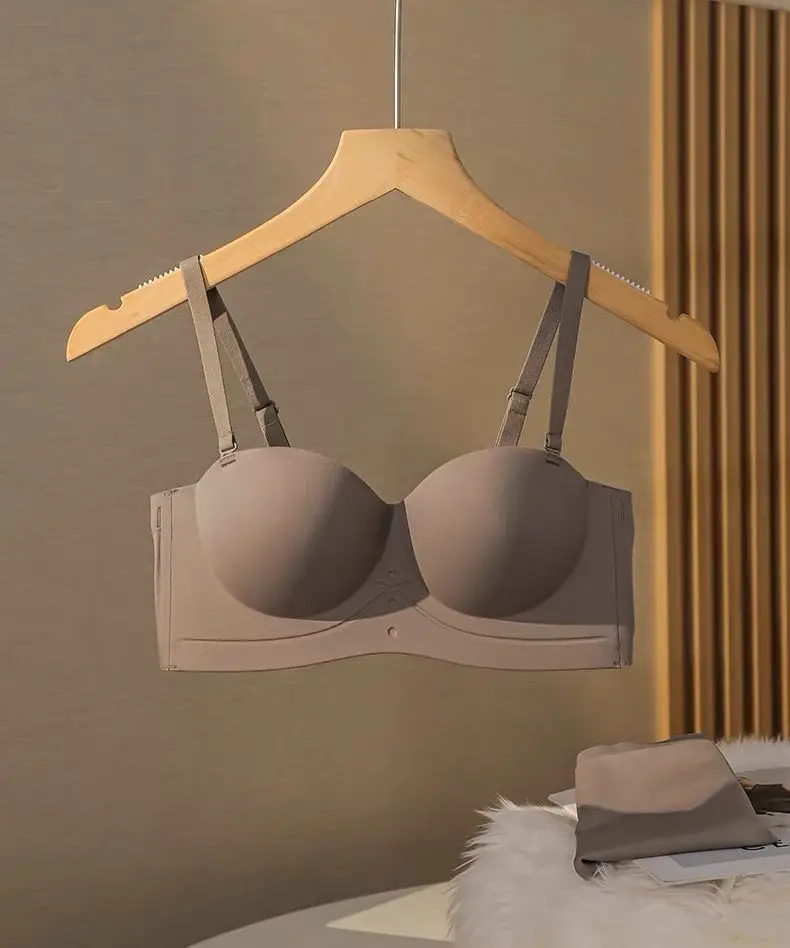 Half Cup Traceless Underwear Women's Small Chest Gathering Large Shoulder-less Thickened Parammary Anti-sagging Rimless Bra — feature 16