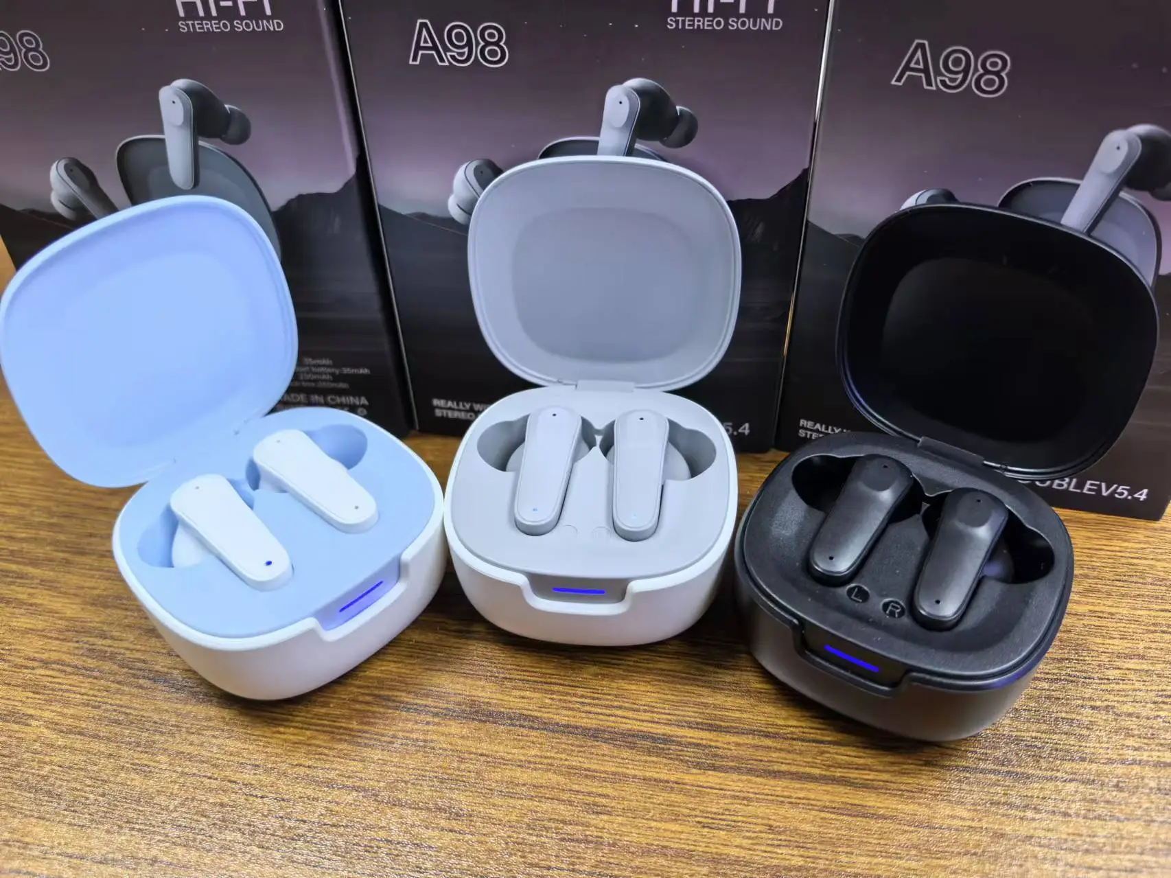 Binaural Bluetooth Headset with Noise Cancellation — feature 6