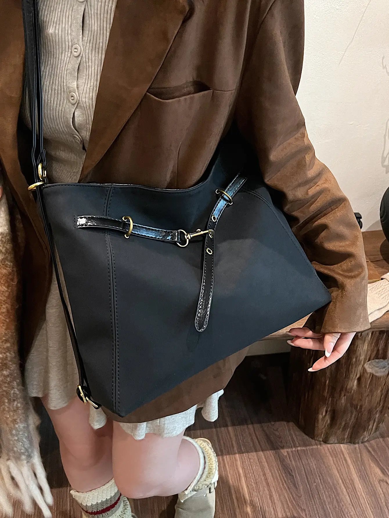 Maillard Women's Large Capacity Crossbody Bag - Image 2