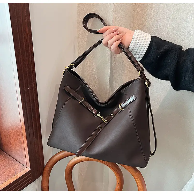 Maillard Women's Large Capacity Crossbody Bag — feature 18