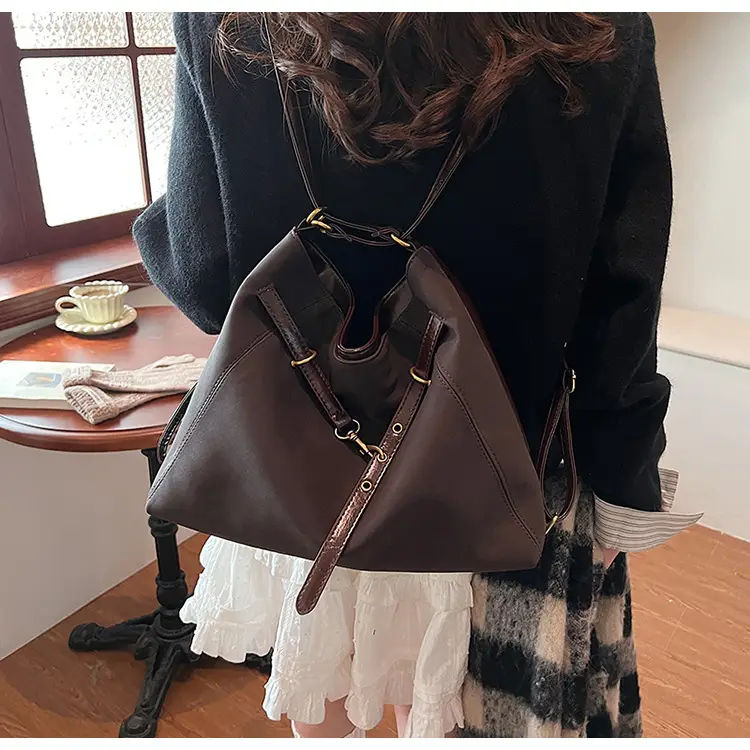Maillard Women's Large Capacity Crossbody Bag — feature 24