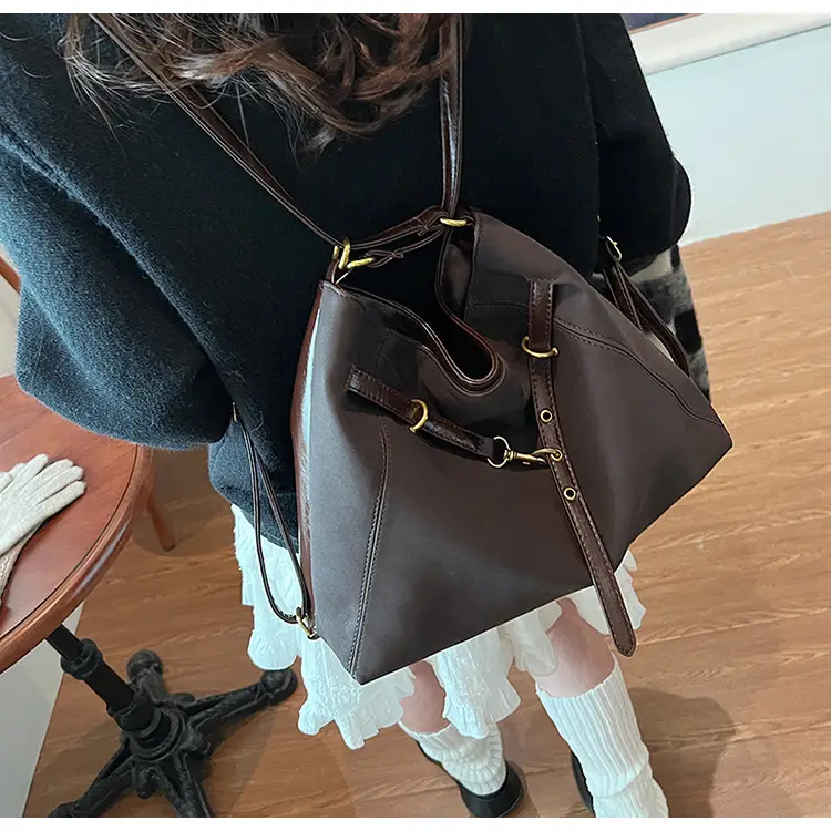 Maillard Women's Large Capacity Crossbody Bag — feature 25