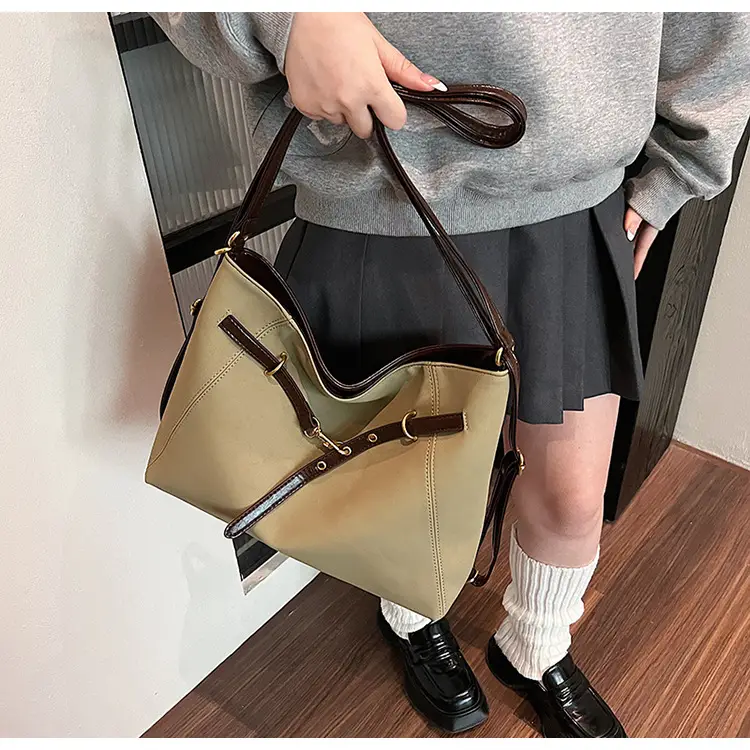 Maillard Women's Large Capacity Crossbody Bag — feature 27