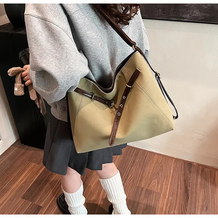 Maillard Women's Large Capacity Crossbody Bag — feature 28