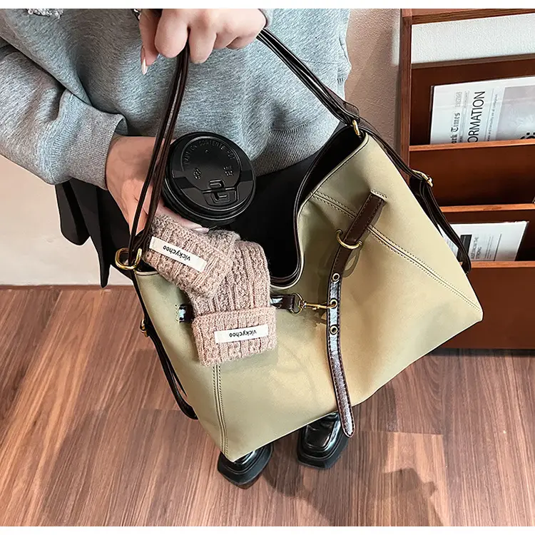 Maillard Women's Large Capacity Crossbody Bag — feature 32