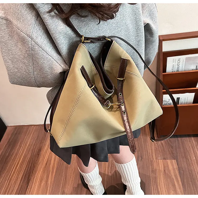 Maillard Women's Large Capacity Crossbody Bag — feature 36