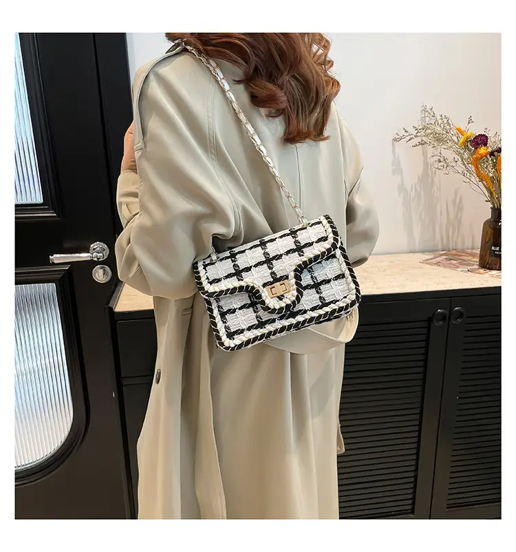Korean Style Wool Chain Small Square Bag 2024 — feature 12