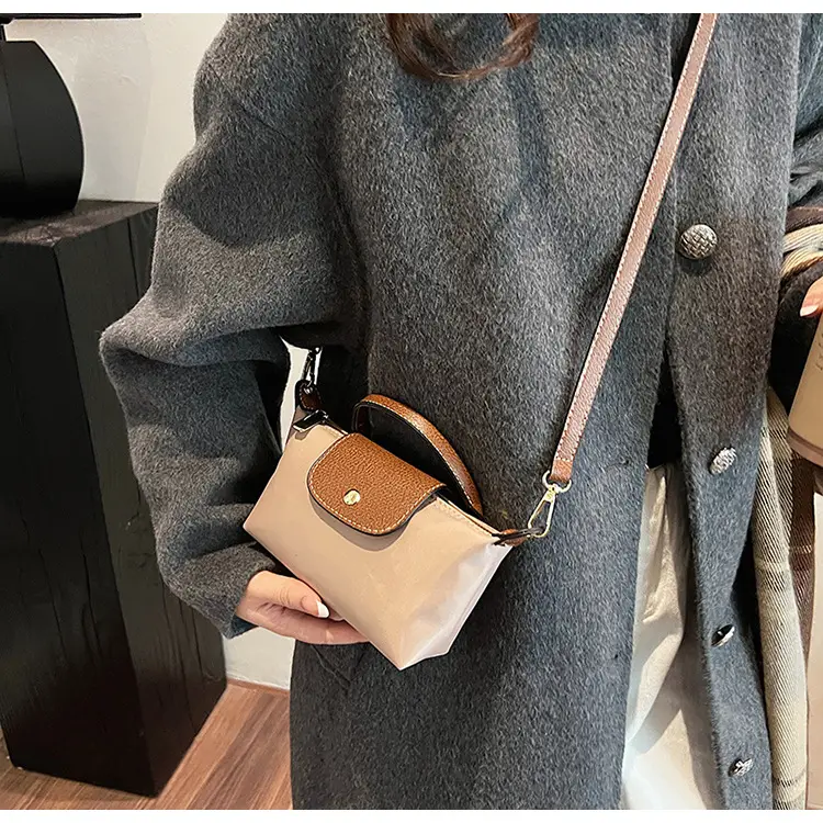 Retro Brown Nylon Crossbody Bag for Women 2025 — feature 38