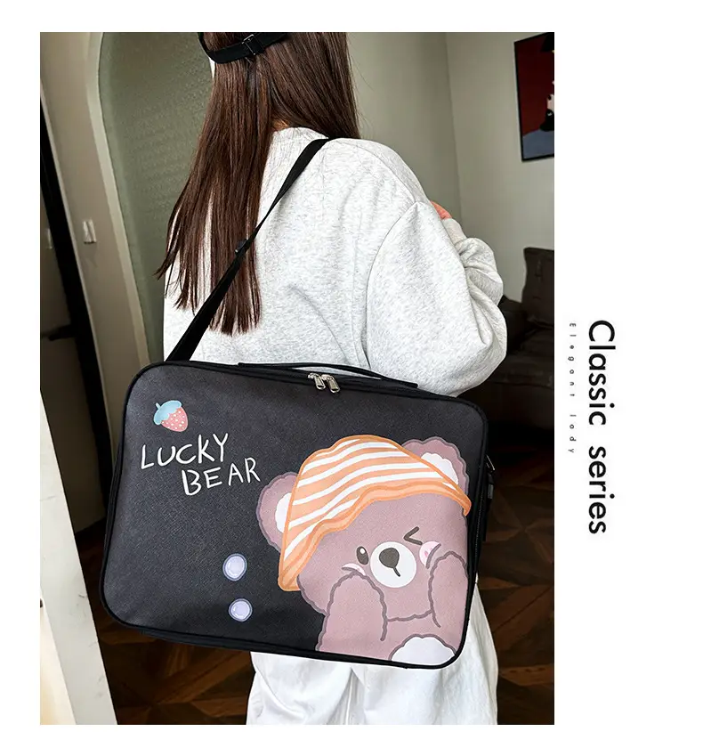Cute Bear Print Large Capacity Travel Bag — feature 13