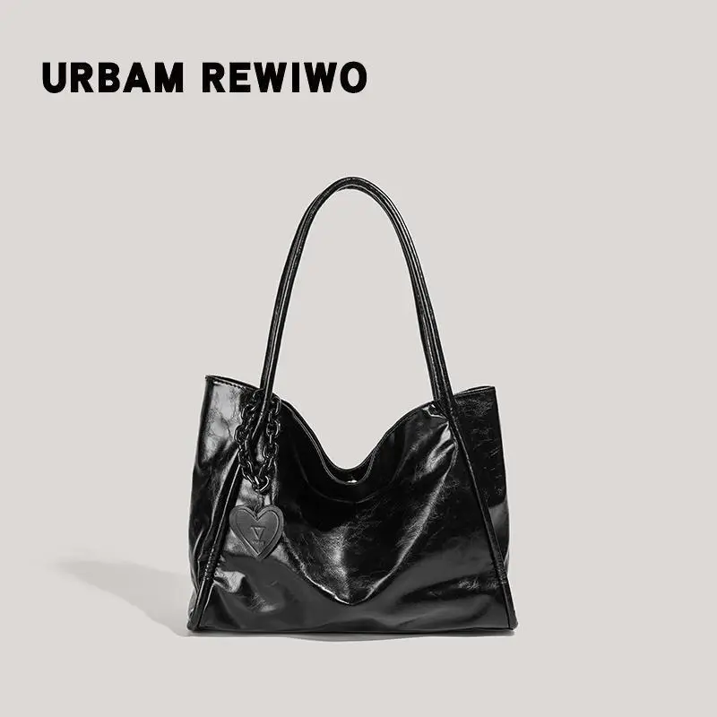 Black Heart Pendant Tote Bag for Women 2026