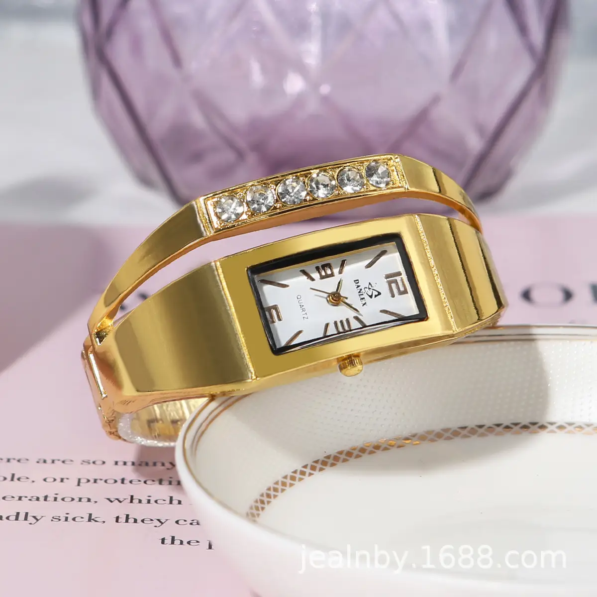 Gold Women's Quartz Watch with Diamond Bracelet — feature 8
