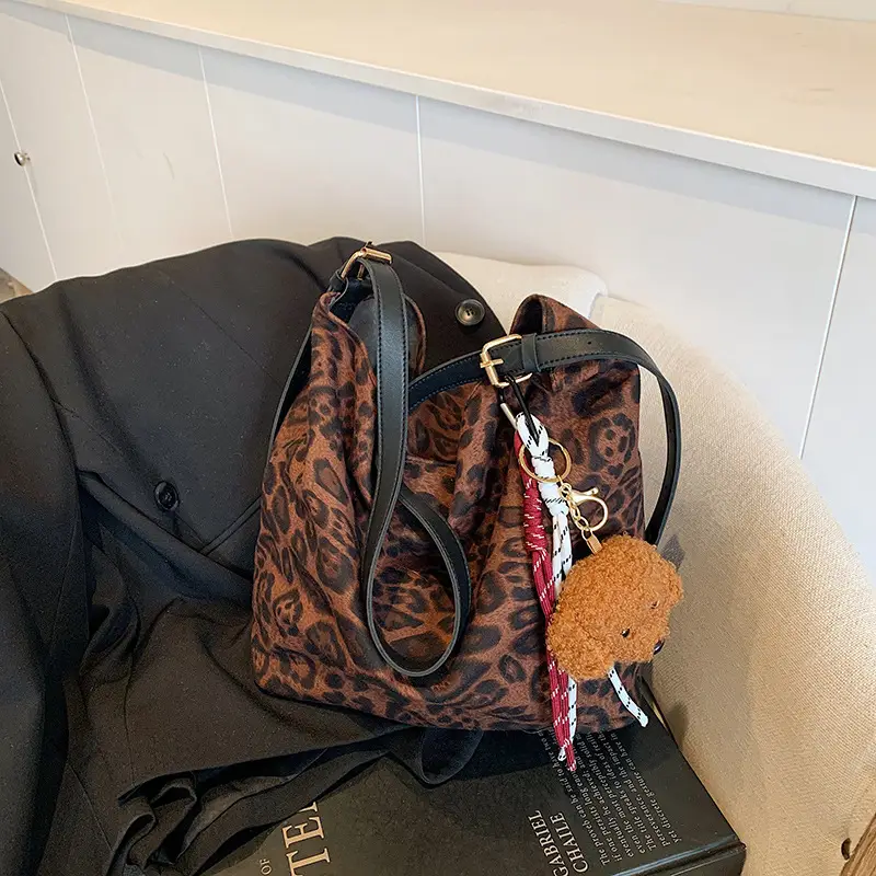 Women's Brown Faux Fur Leopard Tote Bag 2024 - Image 12
