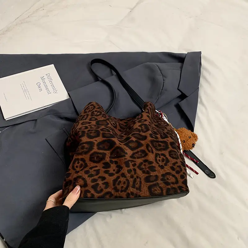 Women's Brown Faux Fur Leopard Tote Bag 2024 - Image 4
