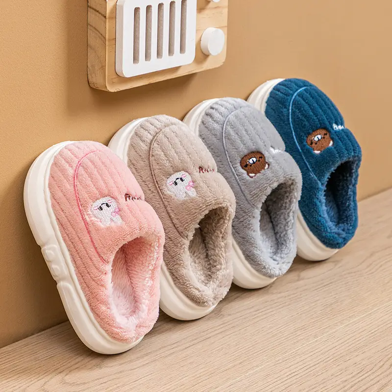 Children's Cotton Slippers for Boys and Girls Autumn and Winter Home Indoor Soft Bottom Non-slip Middle and Big Children's Cute Cartoon Warm Slippers