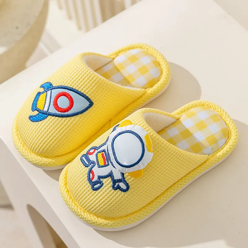 Children's Cotton Slippers for Boys and Girls Autumn and Winter Home Indoor Soft Bottom Non-slip Middle and Big Children's Cute Cartoon Warm Slippers