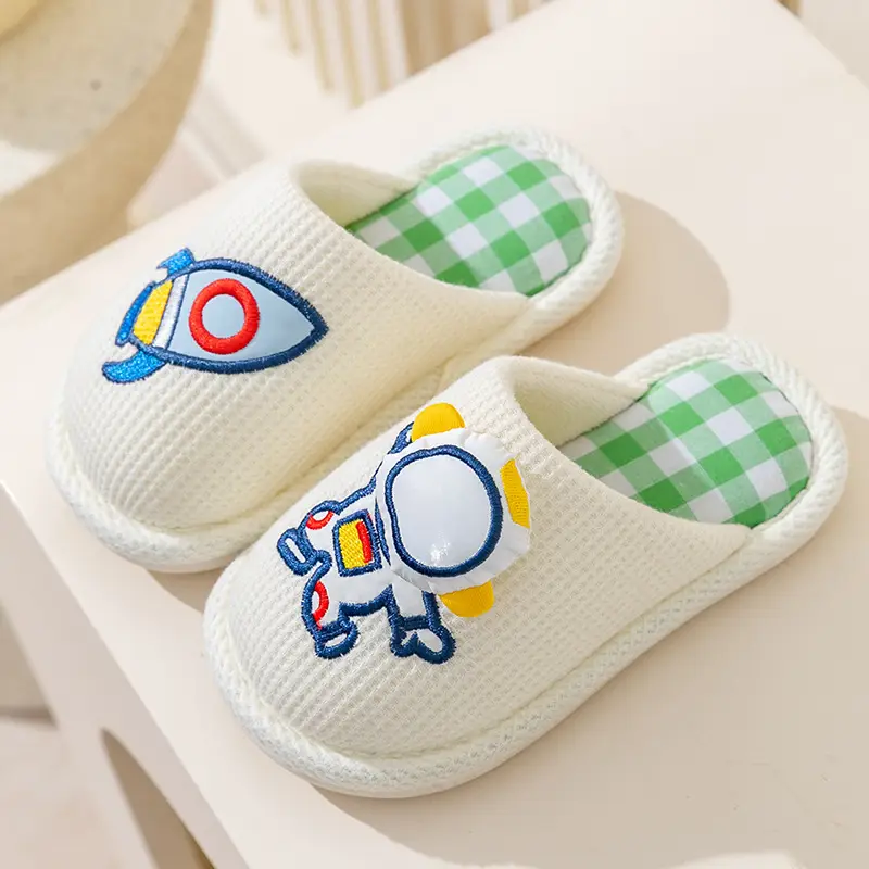 Children's Cotton Slippers for Boys and Girls Autumn and Winter Home Indoor Soft Bottom Non-slip Middle and Big Children's Cute Cartoon Warm Slippers