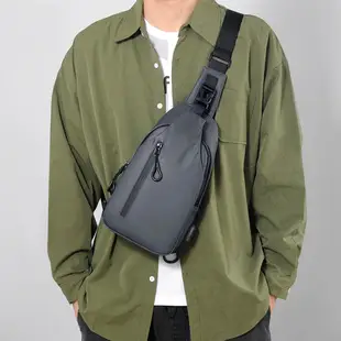 Gray USB-C Crossbody Bag for Men — feature 3