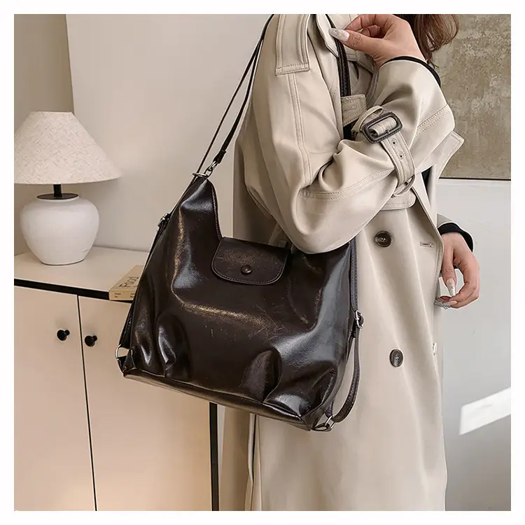 Retro Solid Color Shoulder Backpack for Women 2024 — feature 10