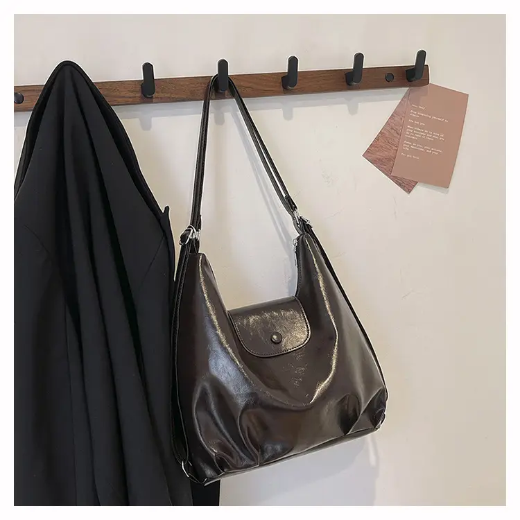 Retro Solid Color Shoulder Backpack for Women 2024 — feature 18