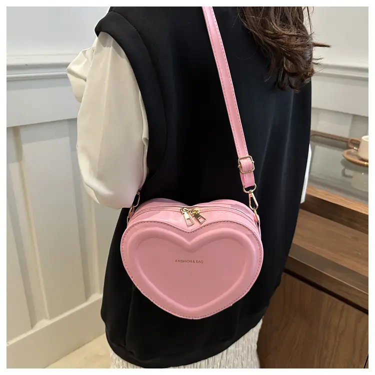 Heart Shaped Green Women's Crossbody Bag — feature 18