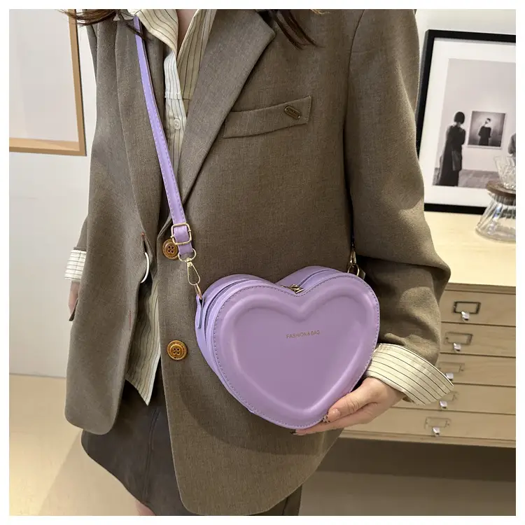 Heart Shaped Green Women's Crossbody Bag — feature 23