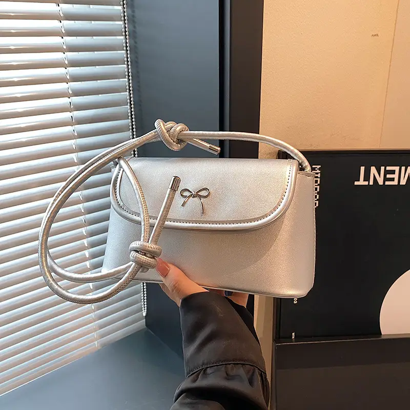 Black Korean Style Crossbody Bag for Women - Image 7