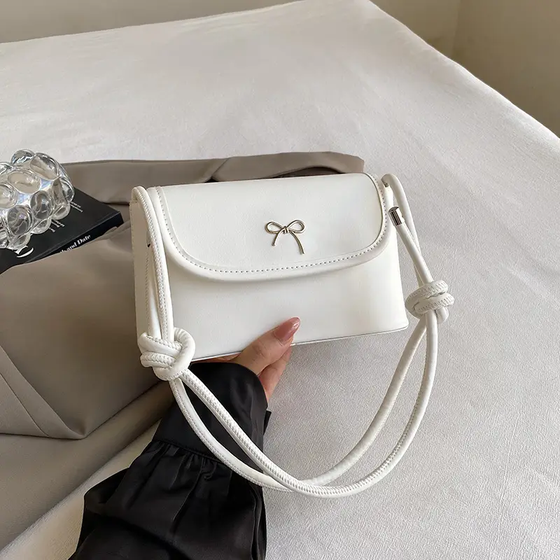 Black Korean Style Crossbody Bag for Women - Image 3