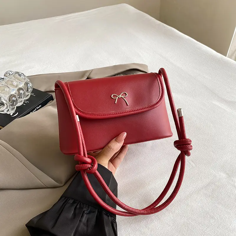 Black Korean Style Crossbody Bag for Women - Image 4