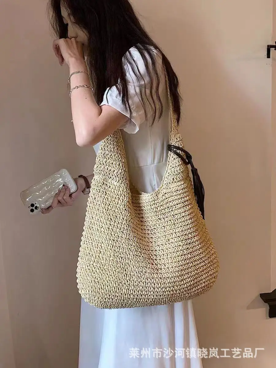 Women's Straw Crossbody Bag Large Capacity Summer Beach Bag - Image 7